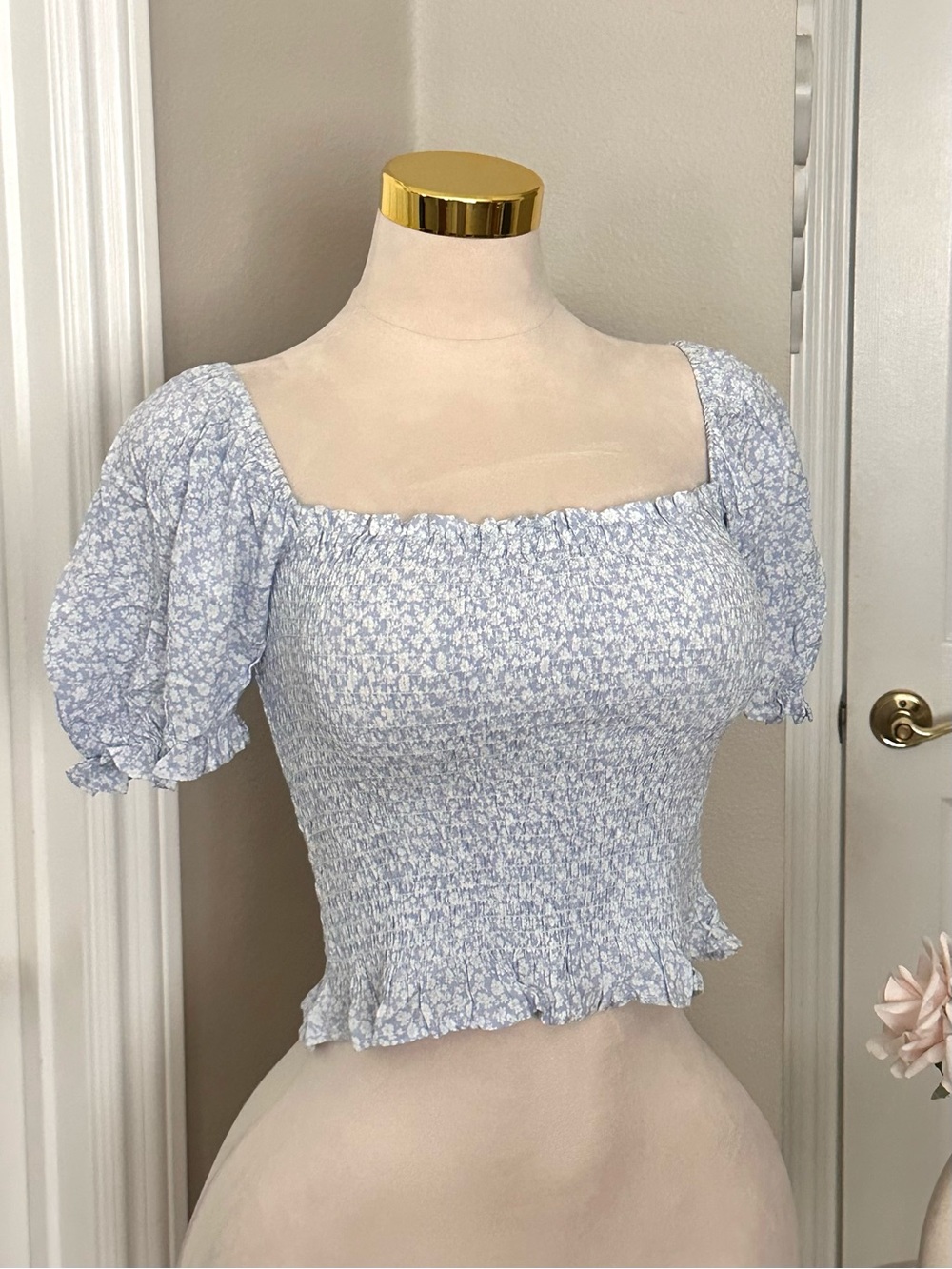 Lovely Day Smocked Ruffle-Trim Square Neck Crop Top - Light Blue Floral Sz S